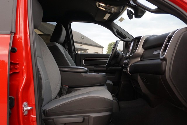 2024 Ram 2500 Big Horn Crew Cab  4WD image 29