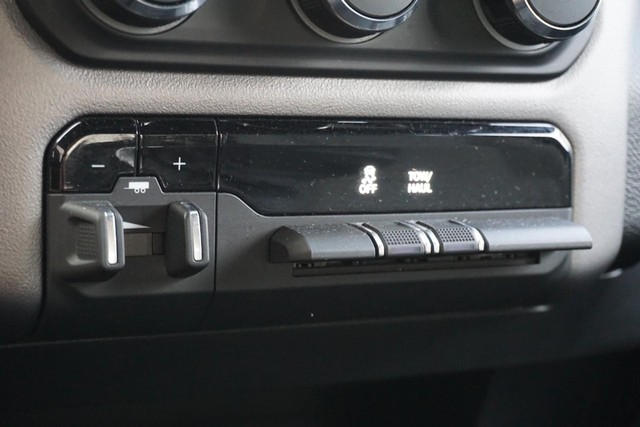 2024 Ram 2500 Big Horn Crew Cab  4WD image 41