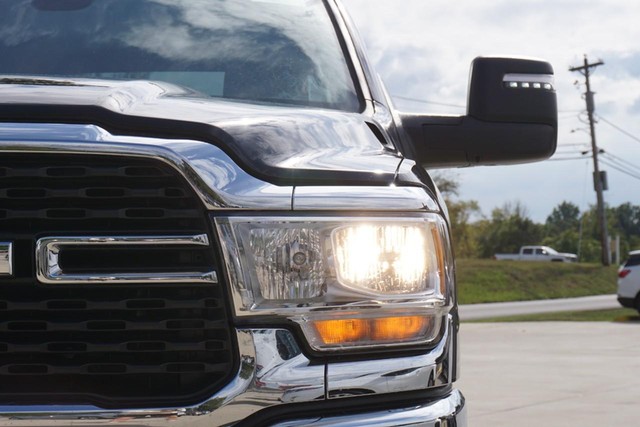 2024 Ram 2500 Big Horn Crew Cab 4WD image 10