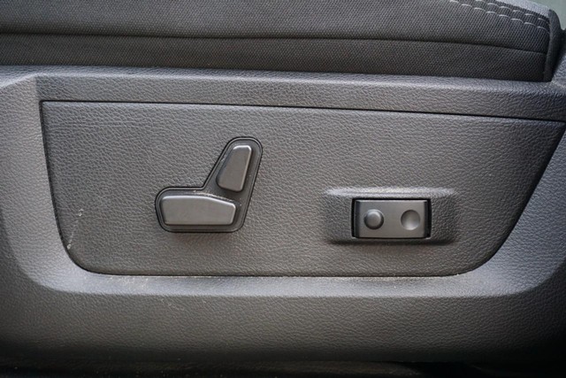 2024 Ram 2500 Big Horn Crew Cab 4WD image 25