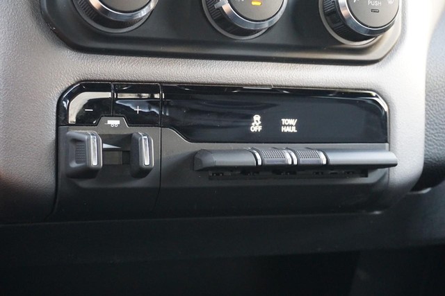 2024 Ram 2500 Big Horn Crew Cab 4WD image 44