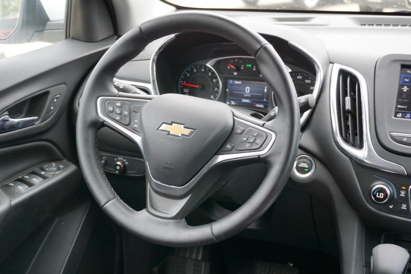 Chevrolet Equinox Vehicle Full-screen Gallery Image 32