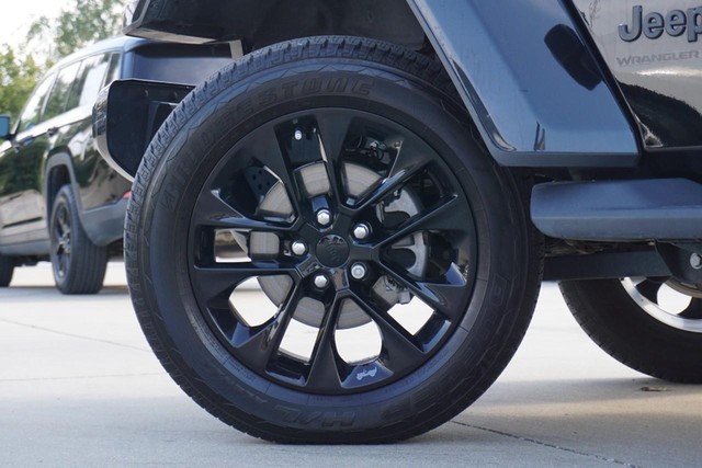 2023 Jeep Wrangler High Altitude image 15