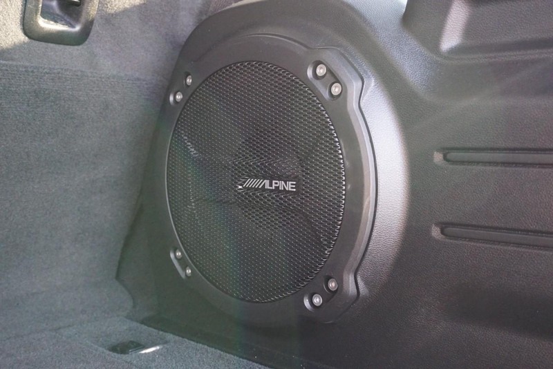 Jeep Wrangler Vehicle Full-screen Gallery Image 22