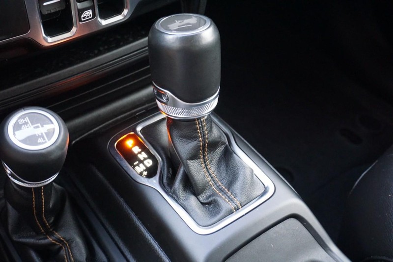 Jeep Wrangler Vehicle Full-screen Gallery Image 44