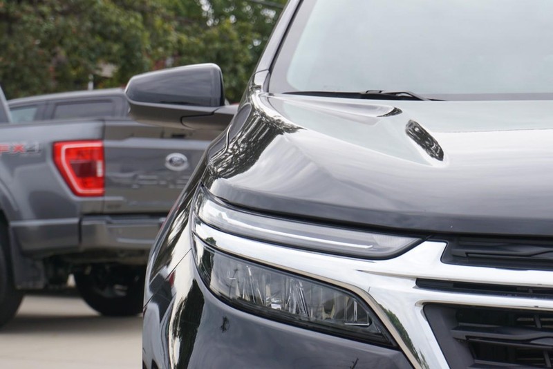 Chevrolet Equinox Vehicle Full-screen Gallery Image 09