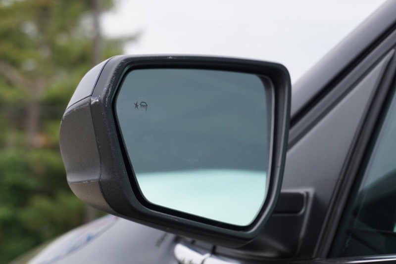 Chevrolet Equinox Vehicle Full-screen Gallery Image 16