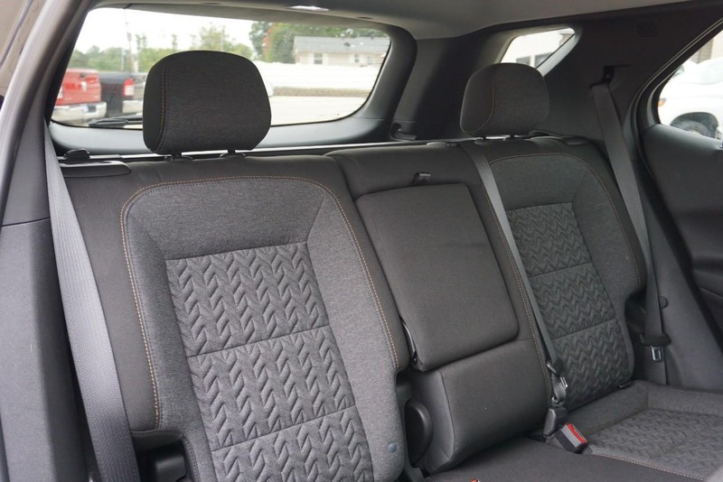 Chevrolet Equinox Vehicle Full-screen Gallery Image 29