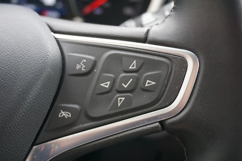 Chevrolet Equinox Vehicle Full-screen Gallery Image 37