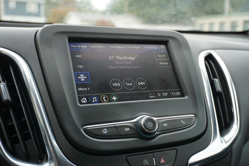 Chevrolet Equinox Vehicle Full-screen Gallery Image 40