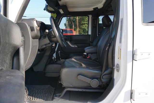 2017 Jeep Wrangler Unlimited 75th Anniversary image 22