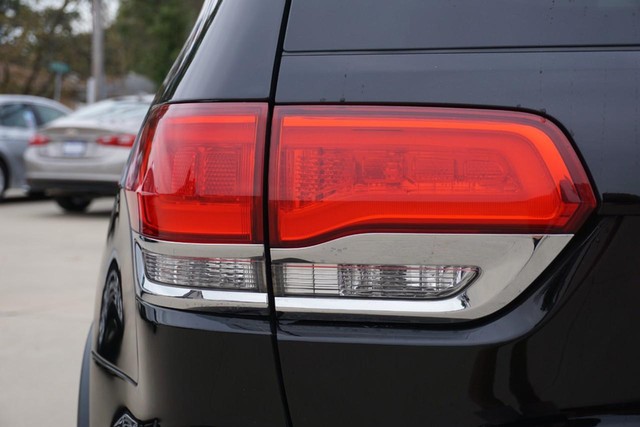 2018 Jeep Grand Cherokee 4WD Limited image 16