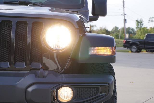 2021 Jeep Wrangler Willys Sport image 10