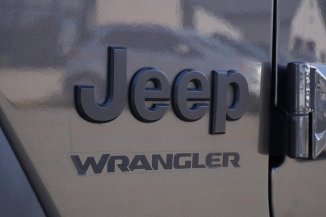 2021 Jeep Wrangler Willys Sport image 13