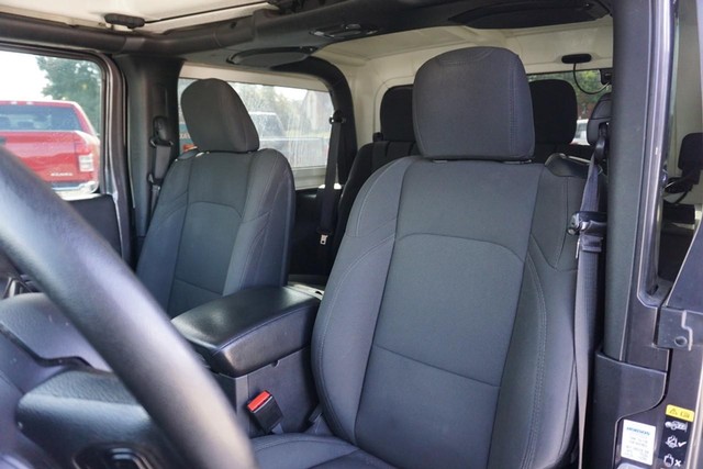 2021 Jeep Wrangler Willys Sport image 18