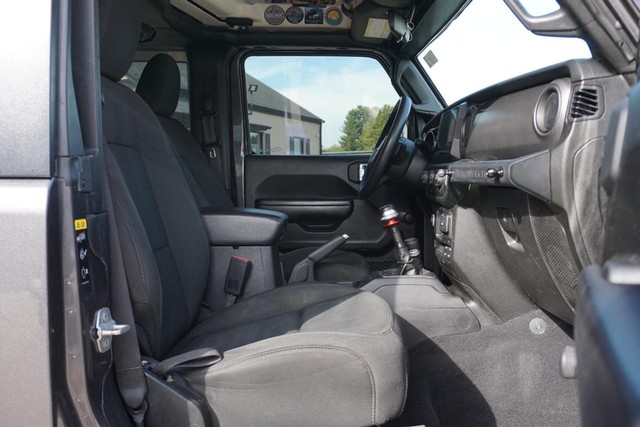 2021 Jeep Wrangler Willys Sport image 20
