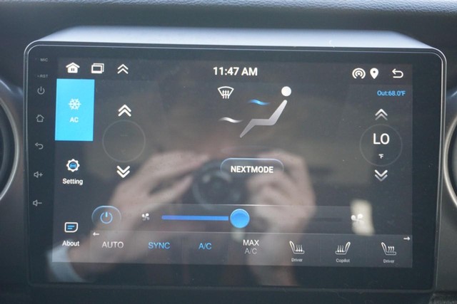 2021 Jeep Wrangler Willys Sport image 38