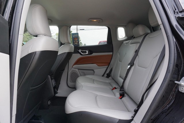 2022 Jeep Compass 4WD Limited image 26