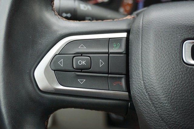 2022 Jeep Compass 4WD Limited image 36