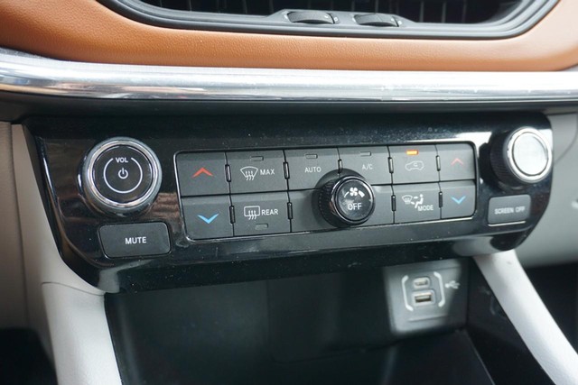 2022 Jeep Compass 4WD Limited image 42
