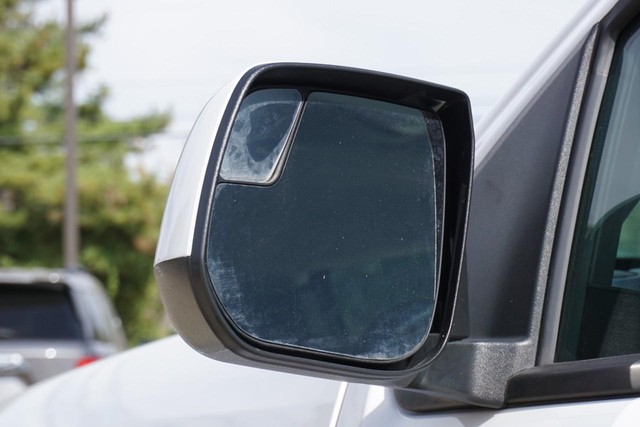 2022 Chevrolet Colorado 2WD LT Ext Cab image 16