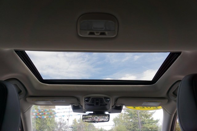 2024 Subaru Outback Touring XT image 34
