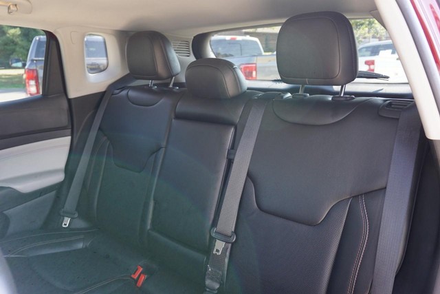 2022 Jeep Compass 4WD Limited image 26