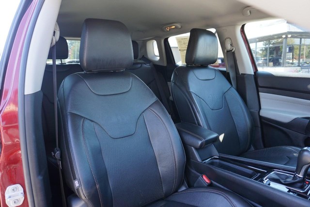 2022 Jeep Compass 4WD Limited image 30