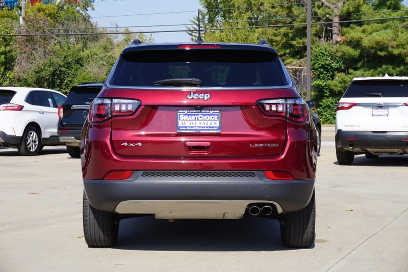 Jeep Compass Vehicle Full-screen Gallery Image 04