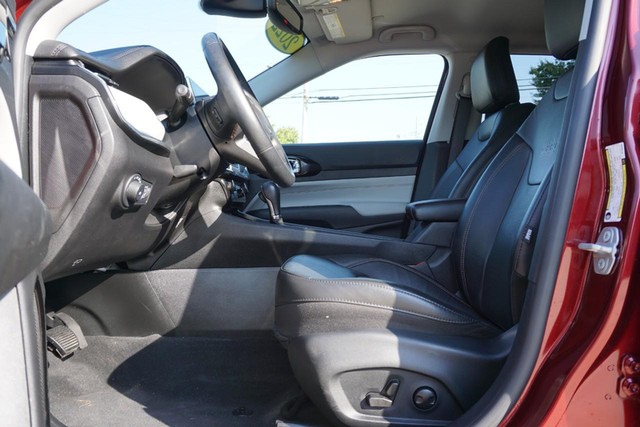 2022 Jeep Compass 4WD Limited image 22
