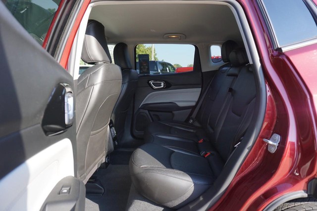 2022 Jeep Compass 4WD Limited image 25