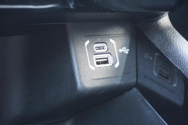 2022 Jeep Compass 4WD Limited image 41