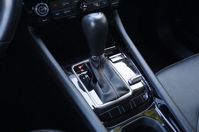 2022 Jeep Compass 4WD Limited image 43