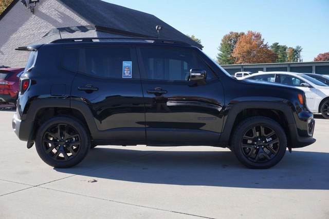 2022 Jeep Renegade 4WD Altitude image 02