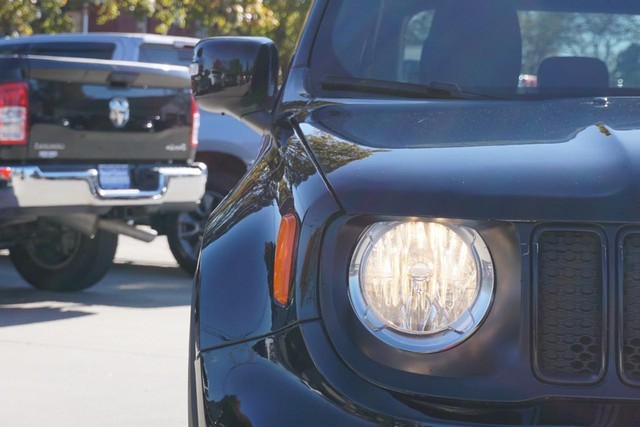 2022 Jeep Renegade 4WD Altitude image 09