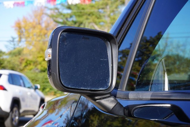 2022 Jeep Renegade 4WD Altitude image 15