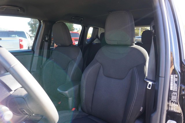 2022 Jeep Renegade 4WD Altitude image 21