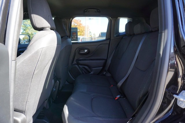 2022 Jeep Renegade 4WD Altitude image 22