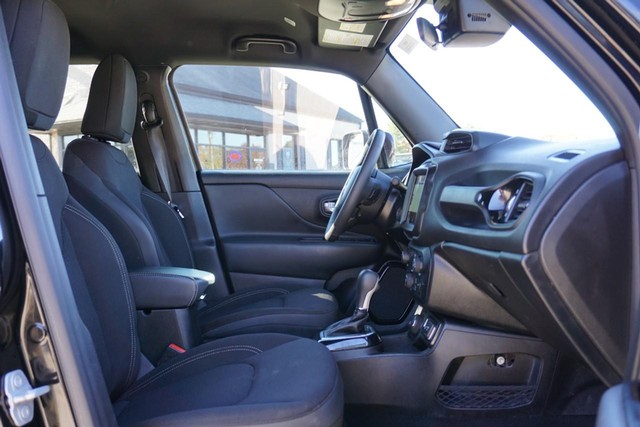 2022 Jeep Renegade 4WD Altitude image 26
