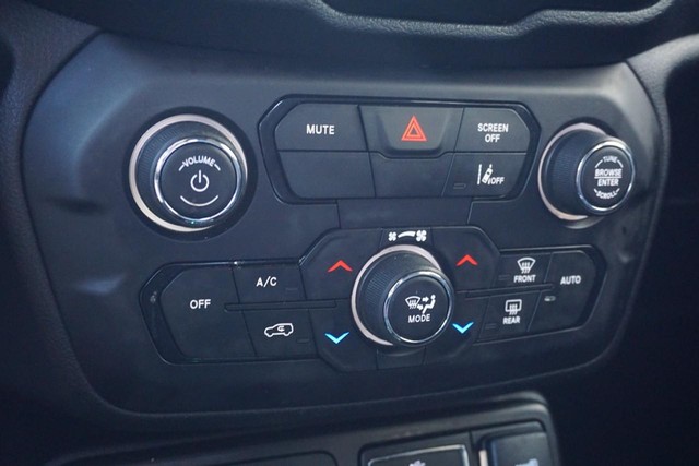 2022 Jeep Renegade 4WD Altitude image 37