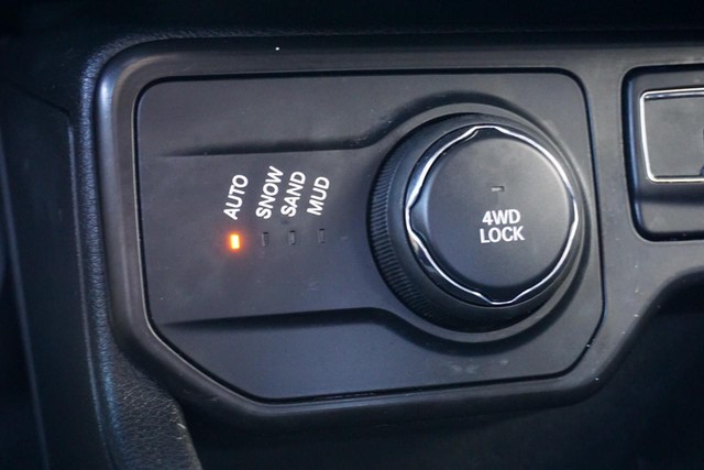 2022 Jeep Renegade 4WD Altitude image 38