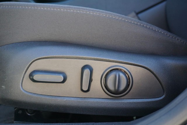 2023 Chevrolet Malibu LT image 22