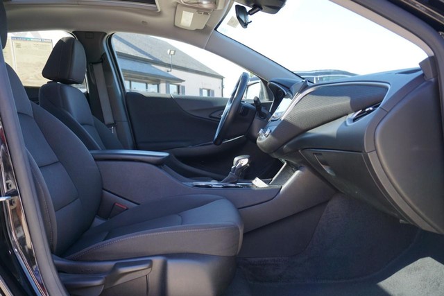 2023 Chevrolet Malibu LT image 28