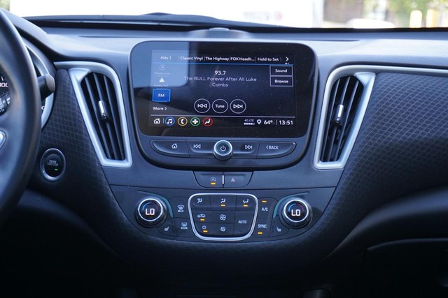 2023 Chevrolet Malibu LT image 32