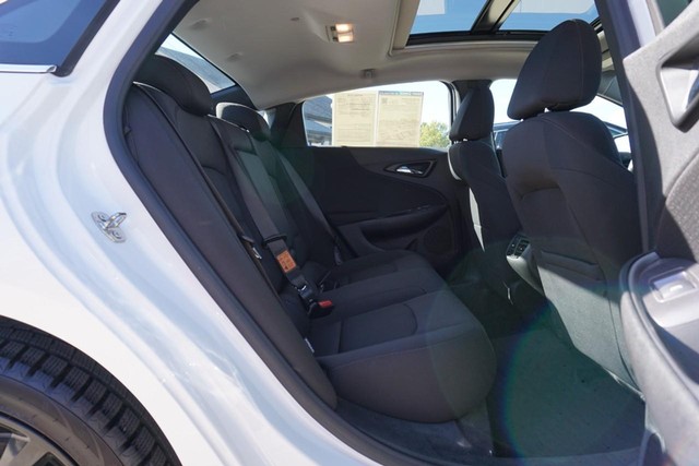 2023 Chevrolet Malibu LT image 25