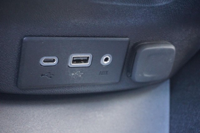 2023 Chevrolet Malibu LT image 40