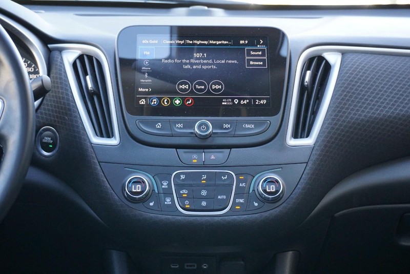 Chevrolet Malibu Vehicle Full-screen Gallery Image 31