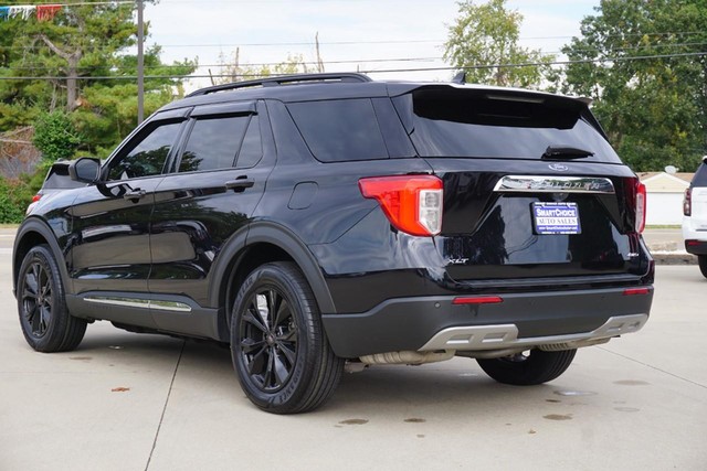 2023 Ford Explorer XLT image 05