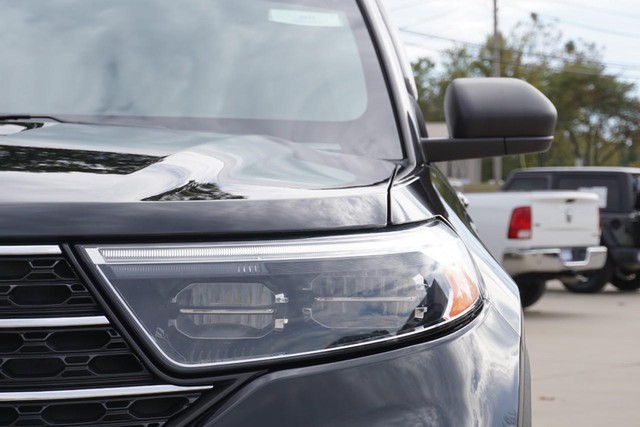 2023 Ford Explorer XLT image 10