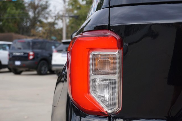 2023 Ford Explorer XLT image 16